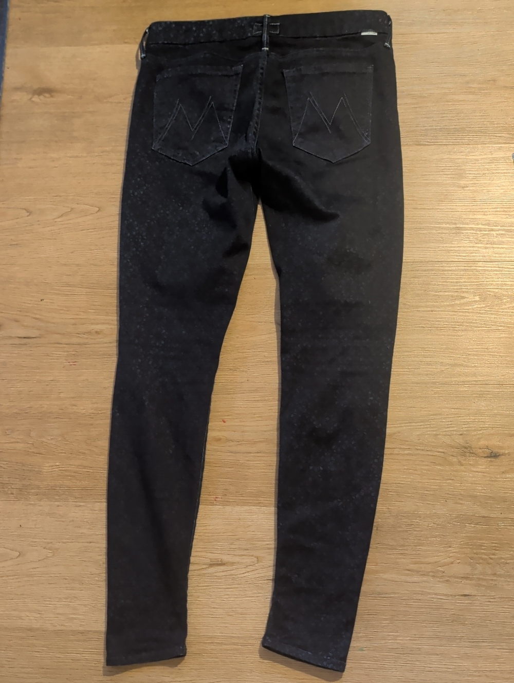 MOTHER Looker sz 28 in Foulard Me Once Blue w/ Navy Floral Overdyed Design - Picture 10 of 12